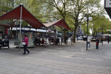 Foto Marktplatz in Offenbach, Zelthaltestelle